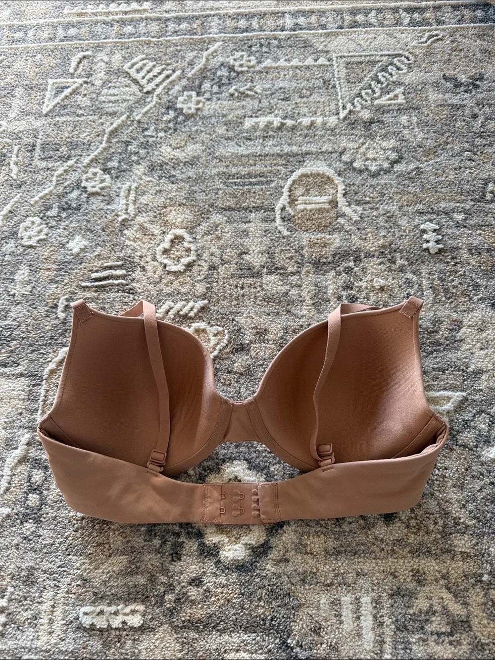 SKIMS fits everybody t shirt bra 34C - Picture 2 of 7